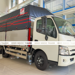 Alternative view of Hino XZU 710 EURO 5 - Xe tải thùng mui bạt